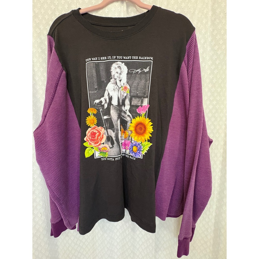 Dolly Upcycled Teeshit with waffle knit sleeves.